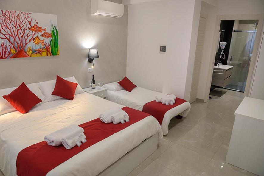 تيراسيني Corallo Rosso B&B المظهر الخارجي الصورة