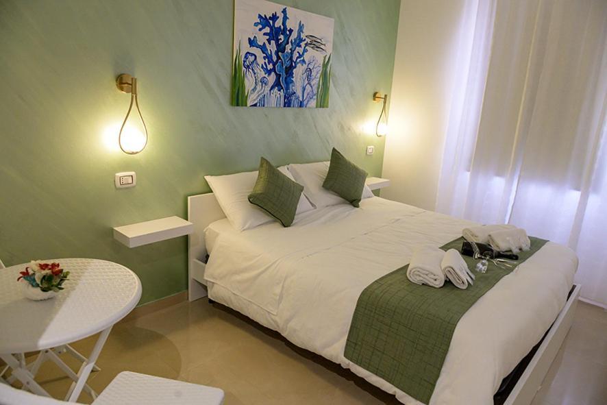 تيراسيني Corallo Rosso B&B المظهر الخارجي الصورة