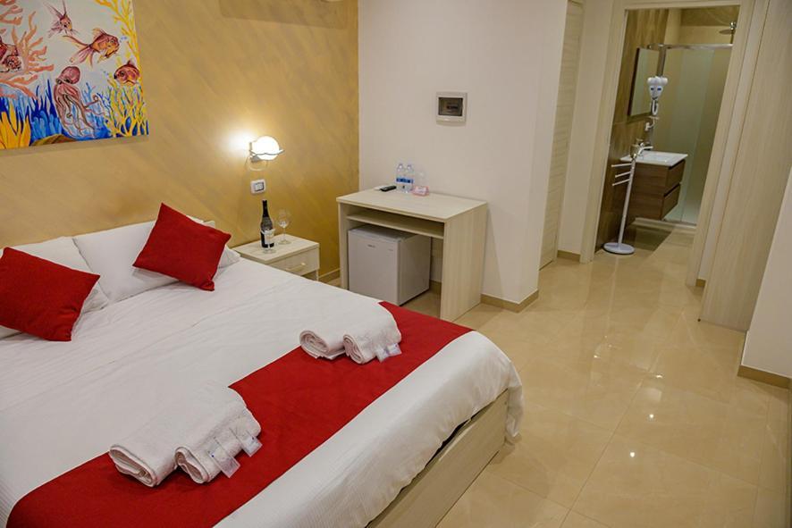 تيراسيني Corallo Rosso B&B المظهر الخارجي الصورة