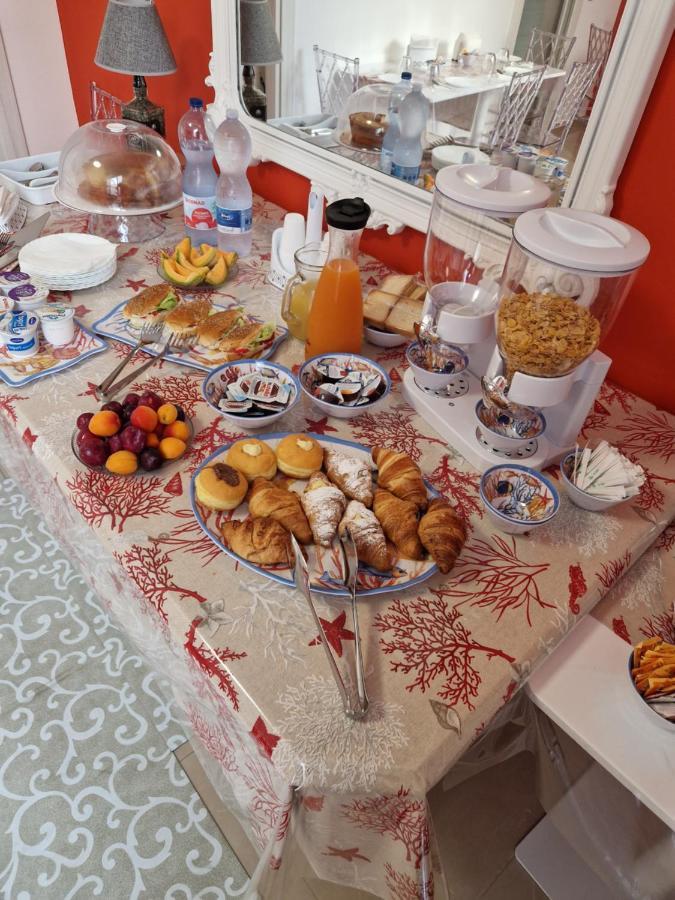 تيراسيني Corallo Rosso B&B المظهر الخارجي الصورة