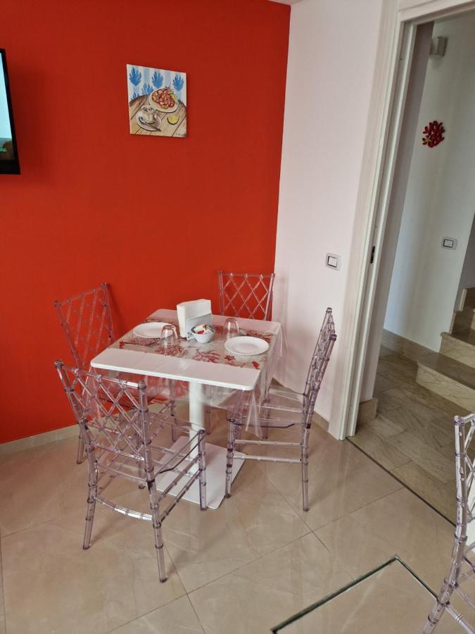 تيراسيني Corallo Rosso B&B المظهر الخارجي الصورة